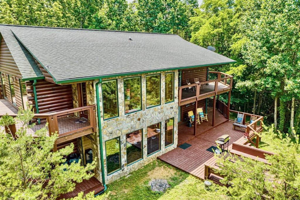 Panorama Mountain View Cabin, Less Than 10 Miles From Gatlinburg And Dollywood, Dog Friendly, 6 Bedrooms Sleeps 17, Fire Pit, Hottub, Washer Dryer, Fully Loaded Kitchen, Gameroom With A Tv, Pool Table, Arcade, Air Hockey, And Foosball سيفيرفيل المظهر الخارجي الصورة